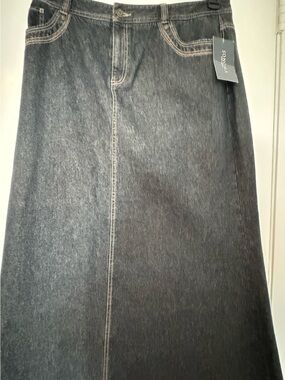 Sonoma Black Wash Denim Maxi Skirt with Contrasting Stitching size 16 37” long